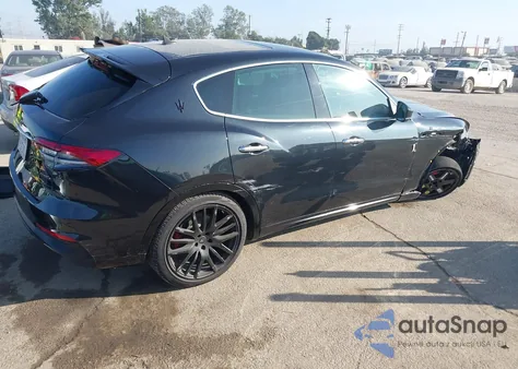 2024 Maserati Levante Modena Ultima z USA, uszkodzony, nr VIN ZN661YUM3RX443734